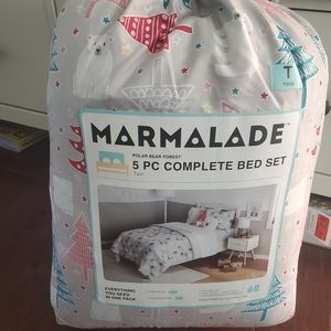 5 piece complete bed set twin new includes 3 piece sheet set and comforter